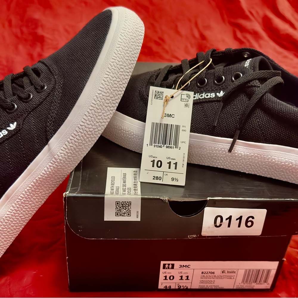 Adidas Men's Black and White 3MC Sneakers